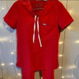 Figs Catarina top XS - winning red